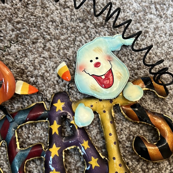 “Treats Given Here” Sign - Picture 3 of 4